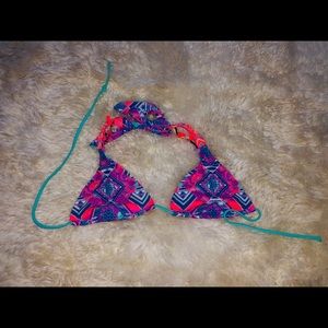 🏖Victoria’s Secret super cute Swim top🏖